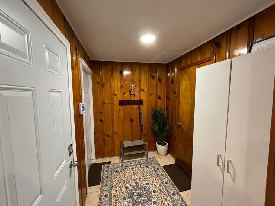 Cozy Spacious Work Friendly Lotus With Garden View High Speed Free Wi Fi And Parking Adjacent To Downtown Montreal Montréal Exterior foto